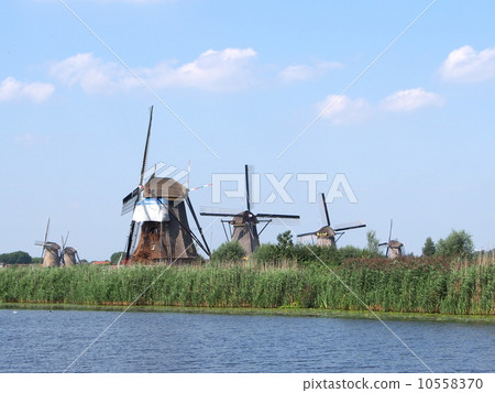 World Heritage Netherlands Windmill network of Kinderle Dyke 10558370
