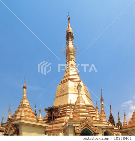 Sule pagoda in Yangon, Burma (Myanmar) Sule pagoda in Yangon, Burma (Myanmar) 10558401