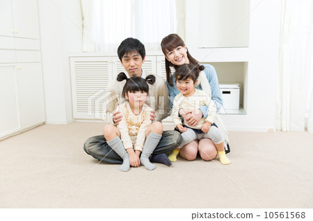 4 people family 4 people family 10561568
