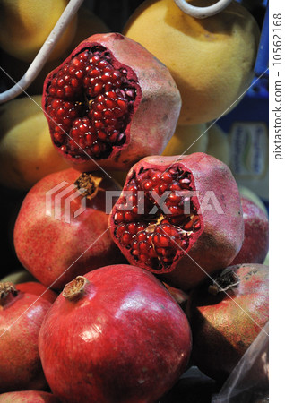 Arabic fresh juice - pomegrante Arabic fresh juice - pomegrante 10562168