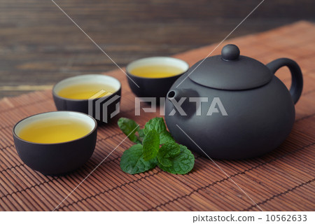 Green tea 10562633