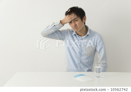 Headache fever 10562742