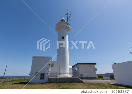 Sunshine horn lighthouse in fine weather 10563887