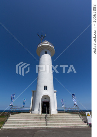 Sunshine horn lighthouse in fine weather 10563888