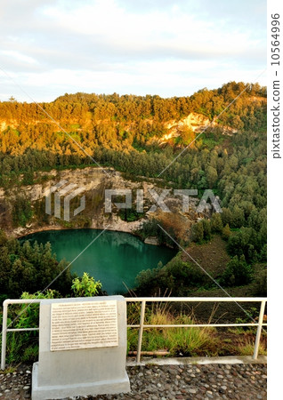 Mount Klimt Mount Klimt 10564996