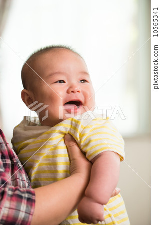 Smiling baby Smiling baby 10565341