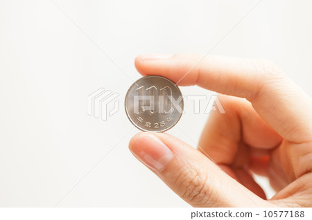 100日元硬幣 10577188