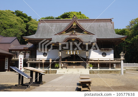The front shrine of Isomae Shrine (Hitanaka City, Ibaraki Prefecture) 10577638