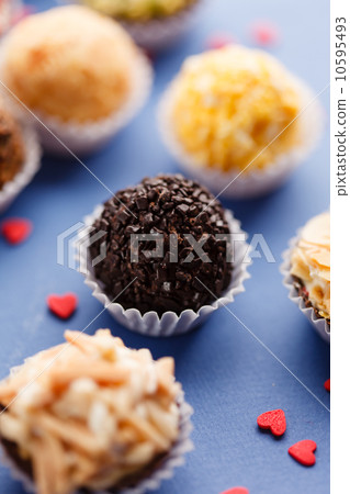 chocolate candy chocolate candy 10595493