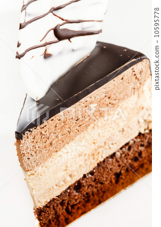 chocolate cake chocolate cake 10595778
