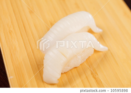 nigiri sushi 10595898