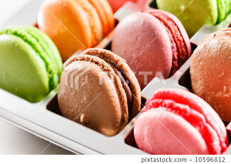 French macaroons 10596812