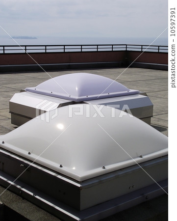 天窗對大型建築有效 天窗對大型建築有效 10597391