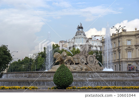 The fountain of Cibeles. Madrid, Spain 10601044