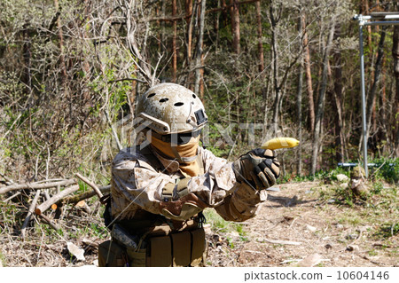 Survival game photo Survival game photo 10604146