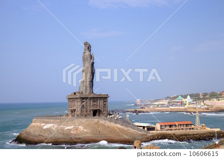 Thiruvalluvar statue. Kanyakumari, Tamilnadu, India. 10606615