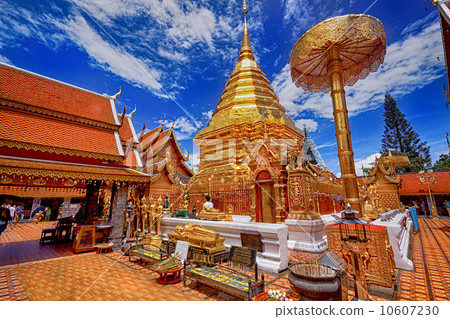 temple  in chiang mai, Thailand 10607230