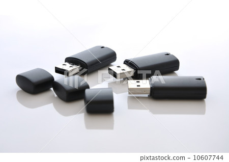 Isolated usb memory sticks 10607744