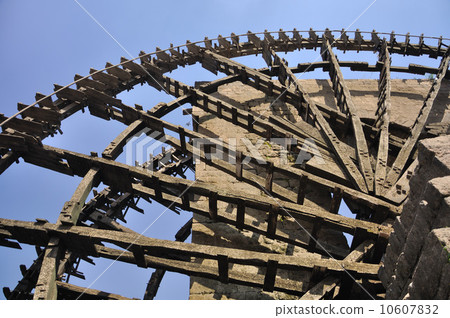 Water-wheel, Hama, Syria 10607832