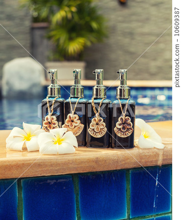 Shampoo 10609387