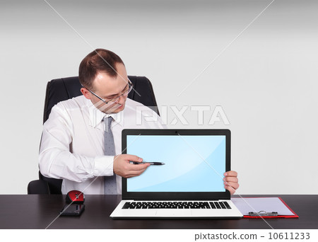 businessman with  laptop 10611233