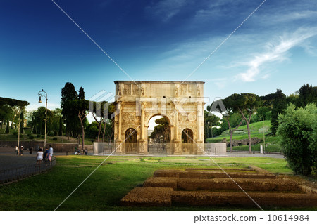 Arch of Constantine, Rome, italy 10614984