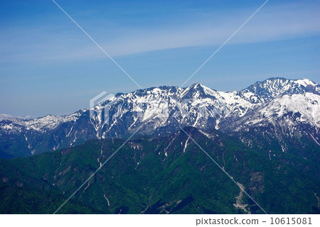 Mt. Hachikai from Mt. Kinjo 10615081