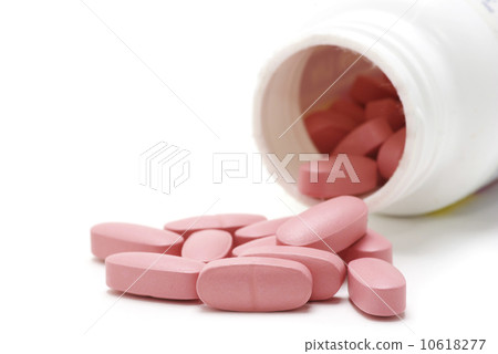 pills pills 10618277