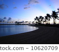 Quiet ocean in Hawaii 10620709