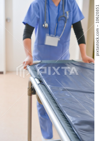 Life-saving medical care 10620851