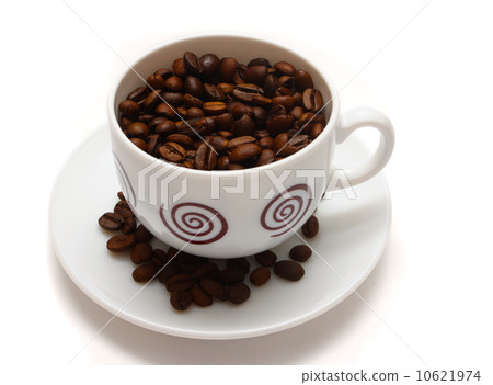 coffee beans and cup coffee beans and cup 10621974