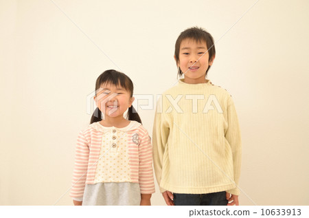 Good friend brother sister Good friend brother sister 10633913