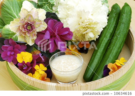 Vegetables Vegetables 10634616