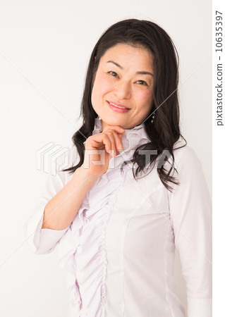 Middle-aged female 10635397