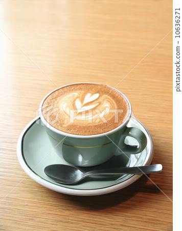 Image of latte art (cafe latte) 10636271