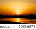 Setting sun 10636678