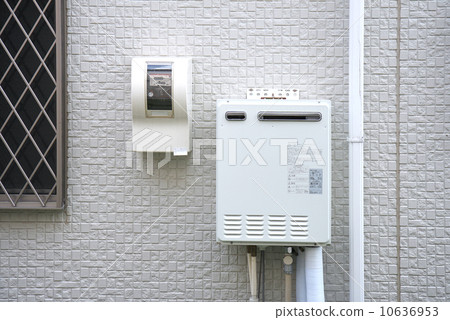 Water heater and electric meter box 10636953