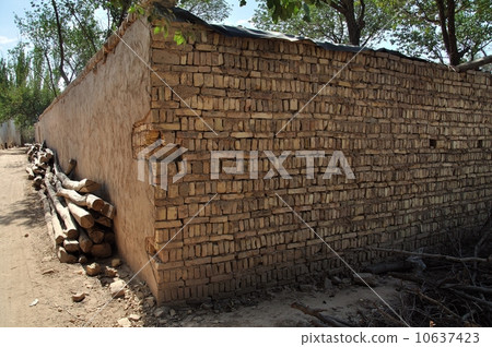 Kucha, Uighur Autonomous Region, China 10637423