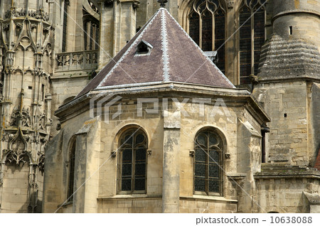 Cathedral (Notre Dame) of Senlis, Oise, Picardy, France Cathedral (Notre Dame) of Senlis, Oise, Picardy, France 10638088