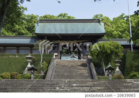 Suwaki Shrine的長坂和大門 Suwaki Shrine的長坂和大門 10639065