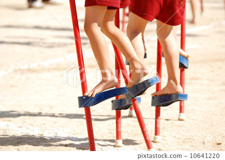 stilts stilts 10641220