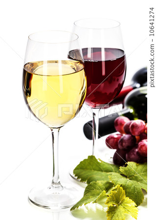 Wine and grape 10641274