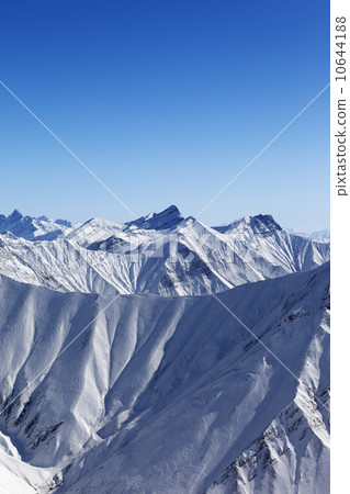 Winter mountains in nice day 10644188