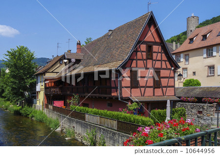 Streets of Kaisersberg 10644956