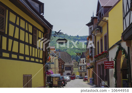 Streets of Kaisersberg 10644958
