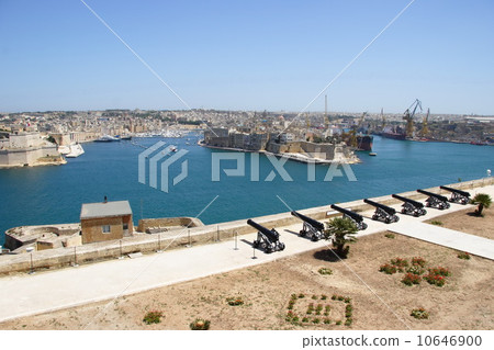 harbour in Valletta, Malta harbour in Valletta, Malta 10646900
