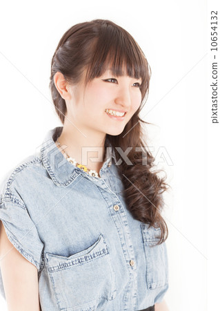 A girl with a cute smile of Long's Wave Hair 10654132