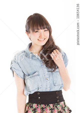 A girl with a cute smile of Long's Wave Hair 10654136