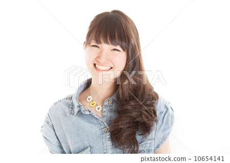 A girl with a cute smile of Long's Wave Hair 10654141