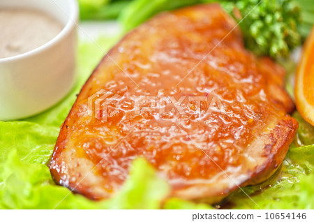 chicken breast 10654146